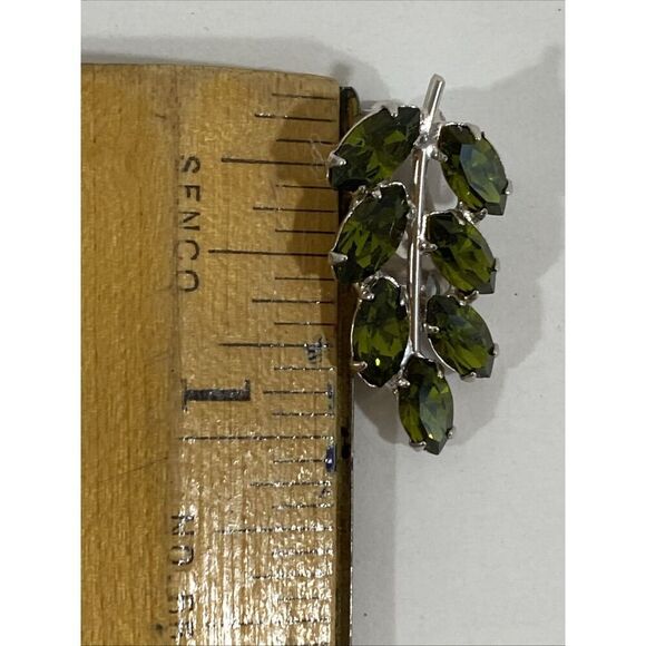 Vintage B David Signed Green Princess Cut Clip On Earrings Fern Leaf - Picture 6 of 6